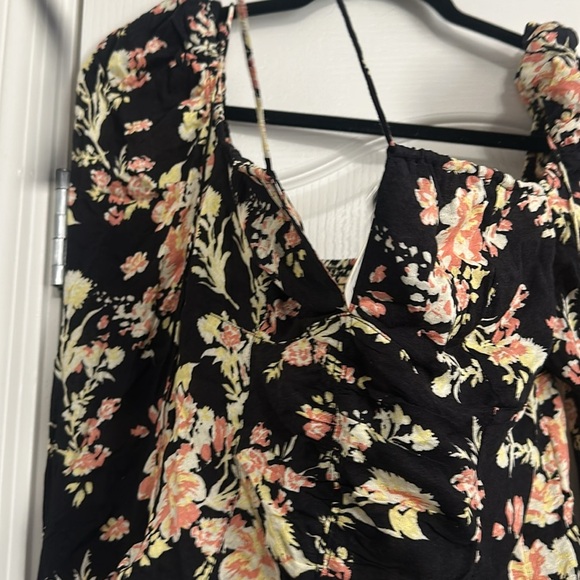 NWT Hilary printed top Floral Black Women's Top size small - Picture 8 of 11